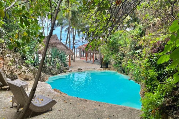 Coco Grove Beach Resort *****