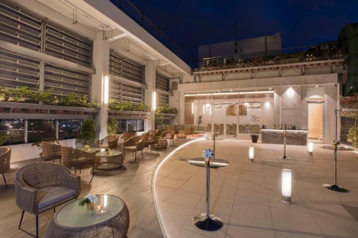 Makati Diamond *****