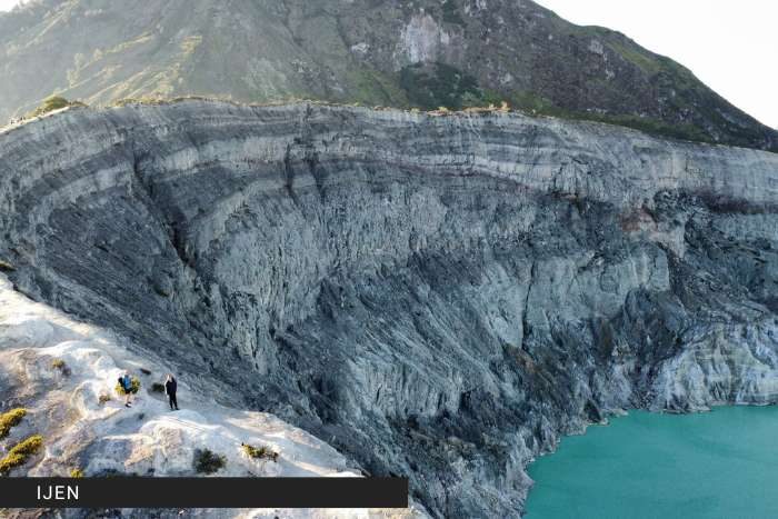 Ijen Tour &ndash; lava blu